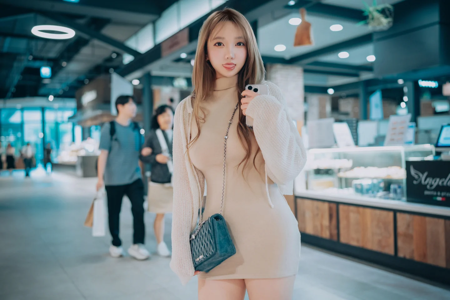 孙乐乐(Son Ye-Eun)-115 Happy Solo Birthday [251P-982MB] tg@simisebaisi 【丝足阁】026.webp